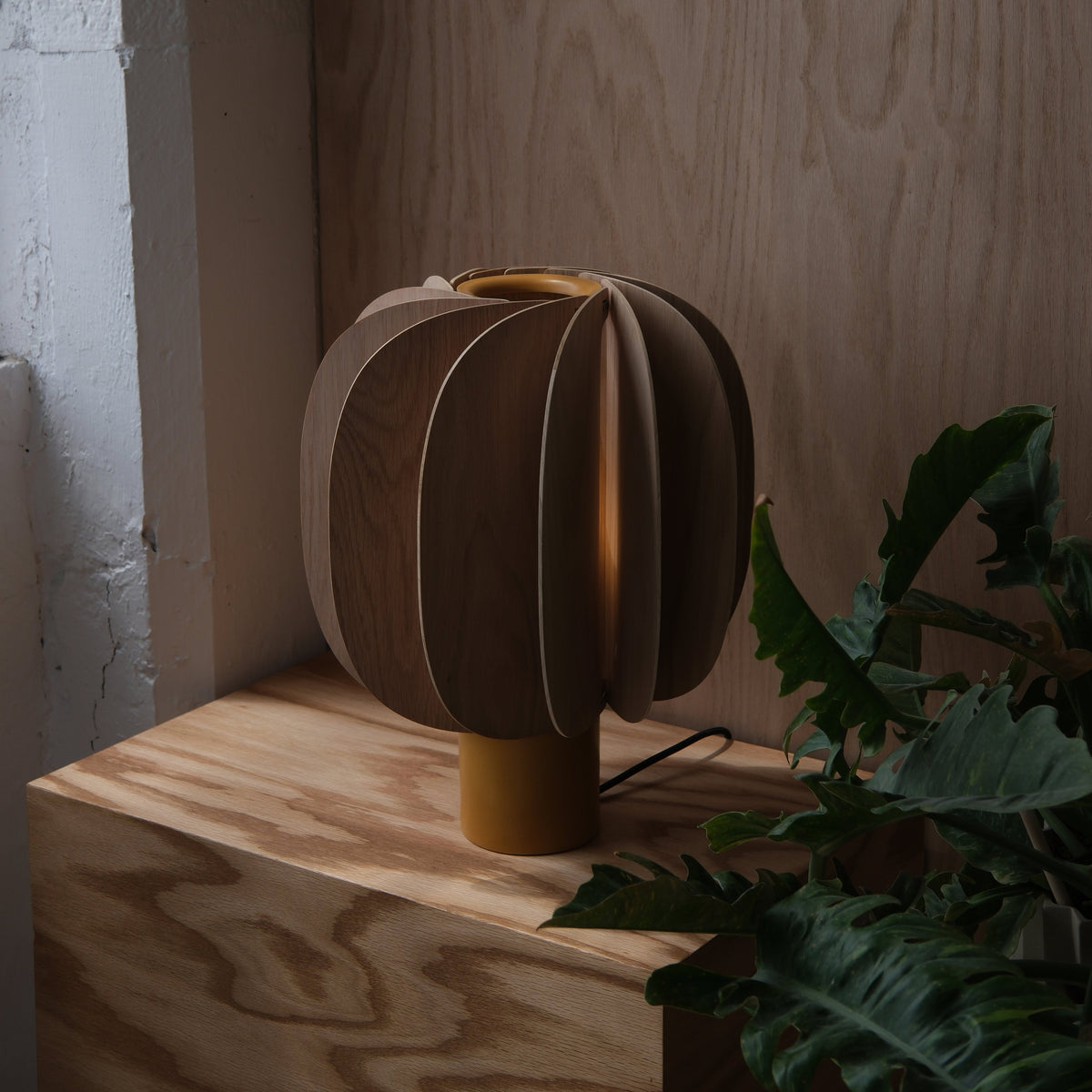 Fin Table Lamp