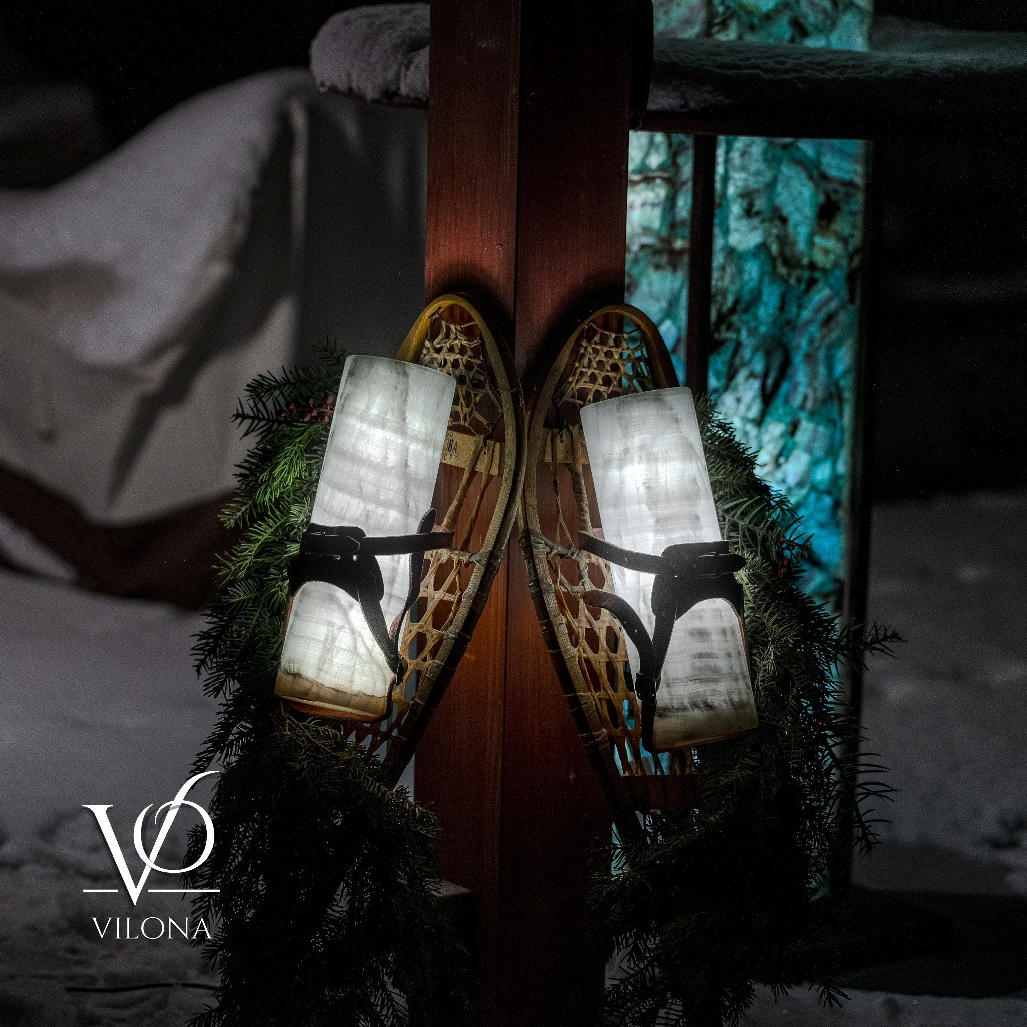 Snowshoe Wall Decoration with Ice Onyx Illuminated Lamps | Hand-Crafted Winter Wall Art with Evergreen Accents